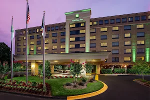 Holiday Inn Charlotte University, an IHG Hotel image