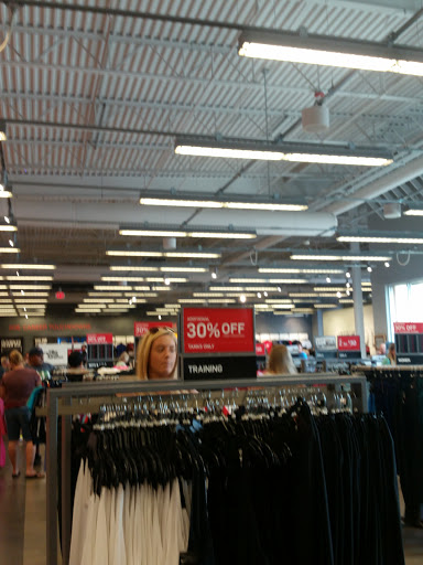 Clothing Store «Nike Factory Store», reviews and photos, 7105 Mills Civic Pkwy #140, West Des Moines, IA 50266, USA