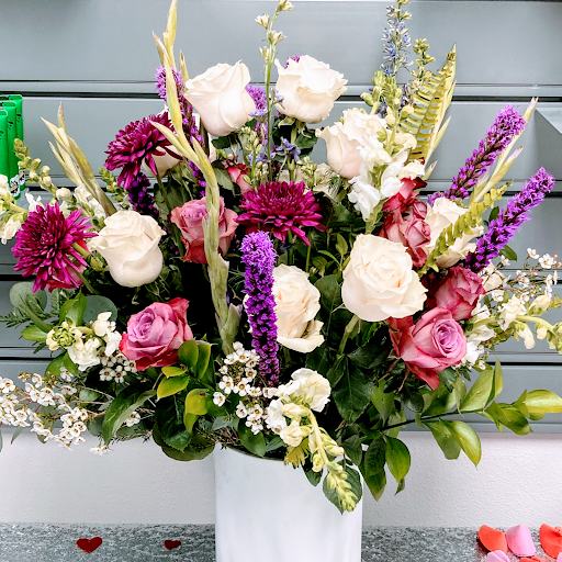 Florist «Bed of Roses», reviews and photos, 135 S State St, Lindon, UT 84042, USA