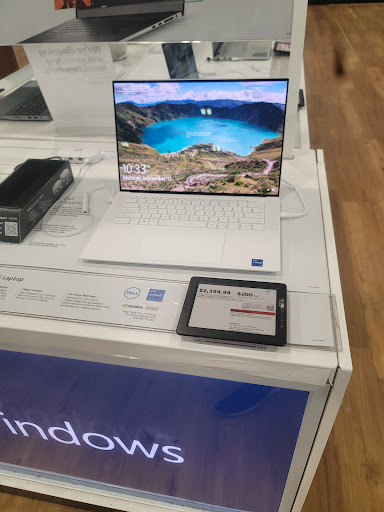 Electronics Store «Best Buy», reviews and photos, 32320 John R Rd, Madison Heights, MI 48071, USA