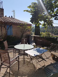 Photo n°8 de Café the commerce à Saint-Saturnin-lès-Avignon ()