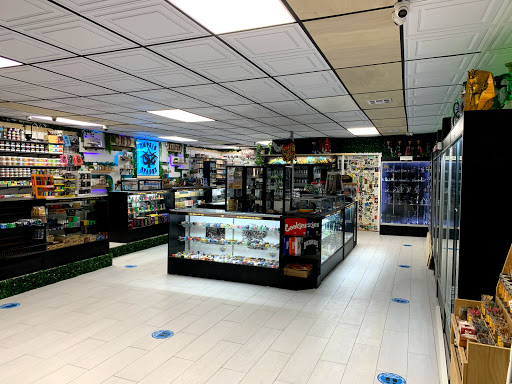 Tobacco Shop «Smokin Spades Premier Smoke and Vapor Shop», reviews and photos, 11180 W Flagler St #7, Miami, FL 33174, USA
