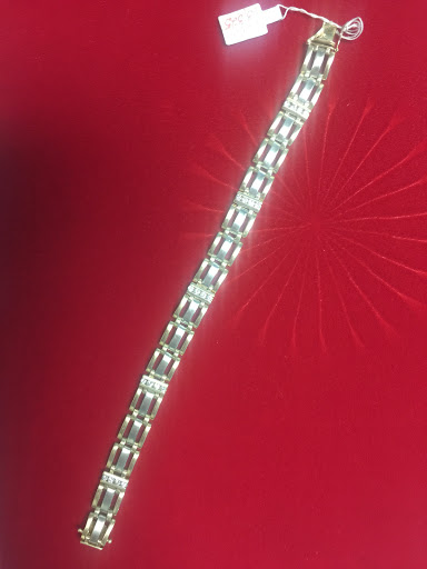 Jeweler «American Jeweler», reviews and photos, 3837 N High School Rd # 6, Indianapolis, IN 46254, USA