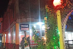 কিং ক্যাফে এন্ড রেস্টুরেন্ট King Cafe and Restaurant image