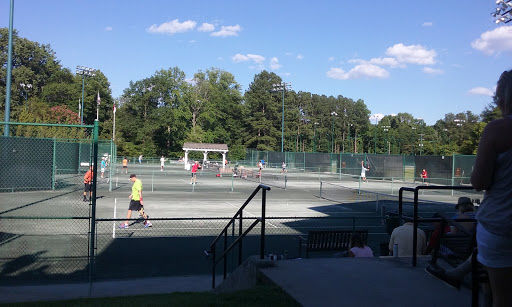 Paddle tennis clubs in Charlotte