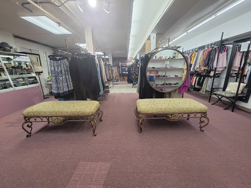Thrift Store «Restoration Ministries», reviews and photos, 351 W 162nd St, South Holland, IL 60473, USA