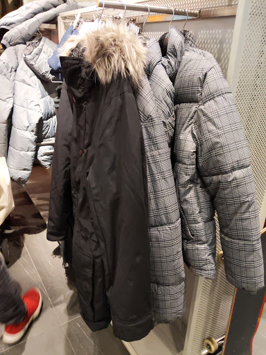 Stores to buy women's quilted coats Montreal