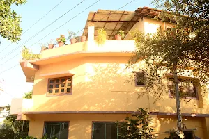 Gurudev chaya guest house image