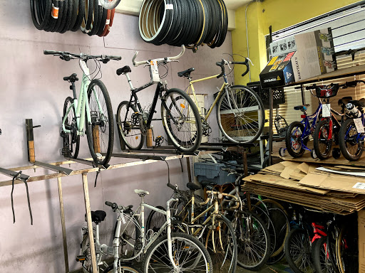Bicycle Store «Empire Bike Shop», reviews and photos, 546 N Fair Oaks Ave, Pasadena, CA 91103, USA