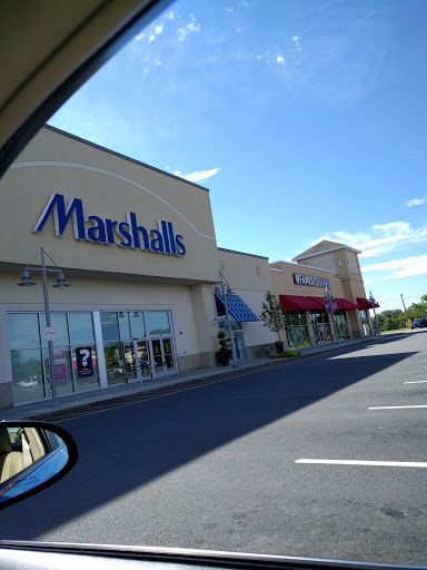 Marshalls, 90 Pleasant Valley Rd., Methuen, MA 01844, USA, 