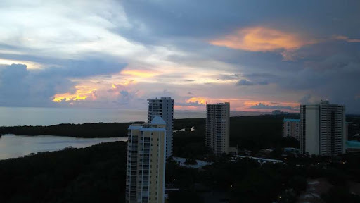 Restaurant «South Street», reviews and photos, 1410 Pine Ridge Rd, Naples, FL 34108, USA