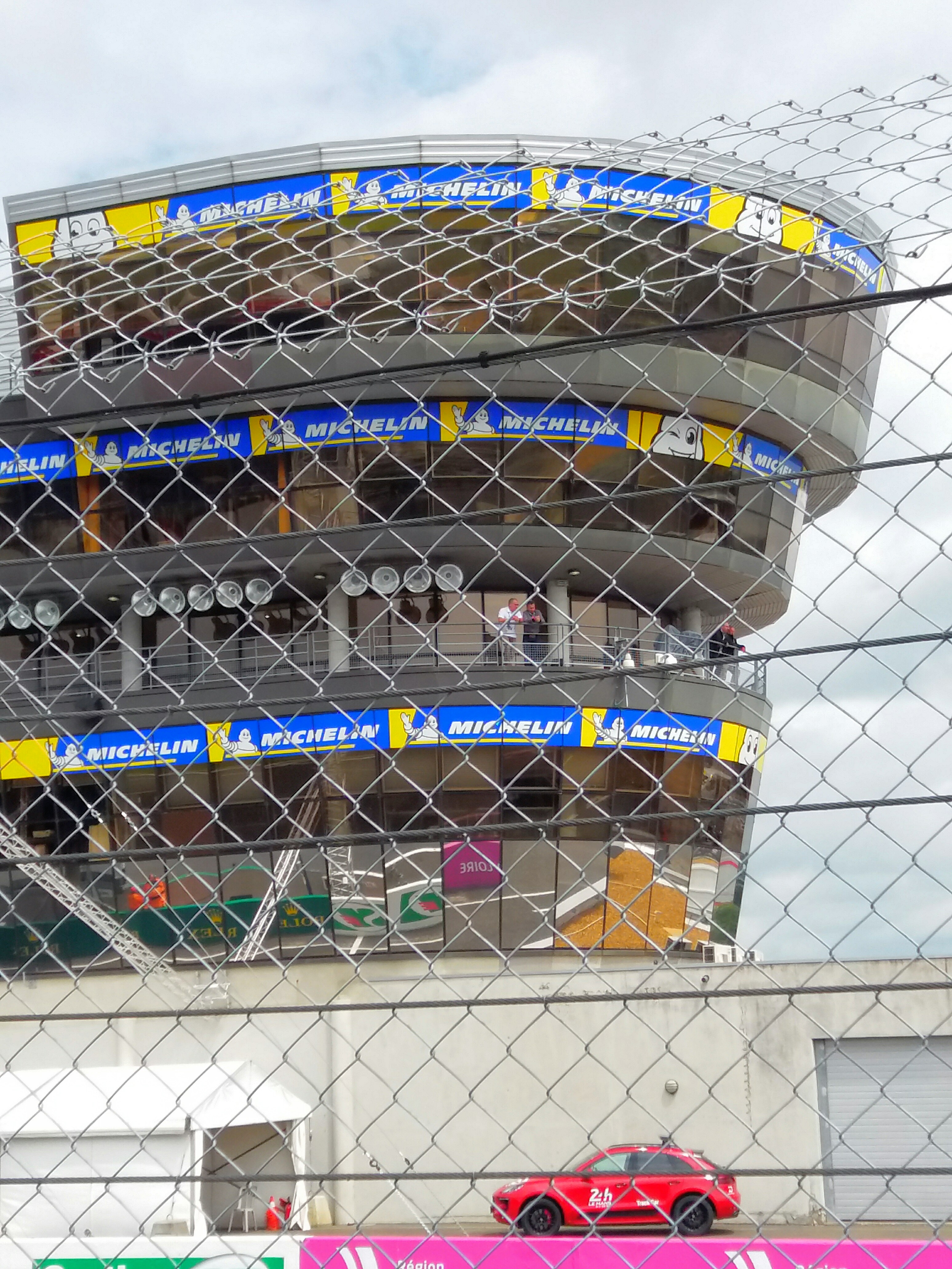 Photo n° 17 de l'avis de Manuel.Z fait le 17/06/2018 à 20:39
