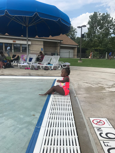 Water Park «Green Lake Family Aquatic Center», reviews and photos, 1100 River Oaks Dr, Calumet City, IL 60409, USA