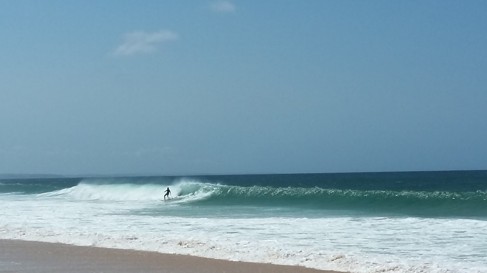 Zdjęcie Praia da Consolacao - popularne miejsce wśród znawców relaksu
