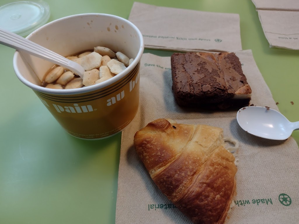 Au Bon Pain 33176