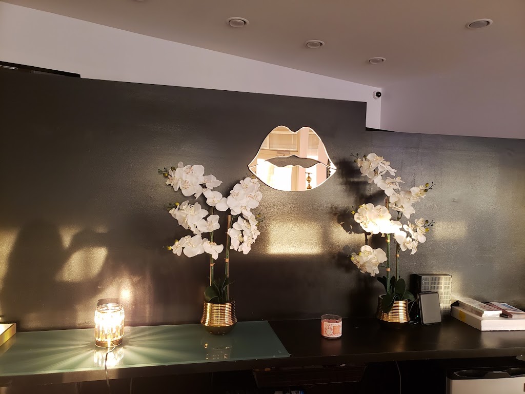 Kiss Spa by Tiana Chanel 60630