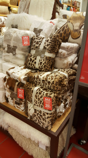 Home Goods Store «Pier 1 Imports», reviews and photos, 3116 Northline Ave, Greensboro, NC 27408, USA