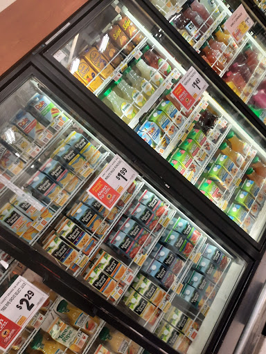 Shopping Mall «Forest Promenade Shopping Center», reviews and photos, 965 Richmond Ave, Staten Island, NY 10314, USA