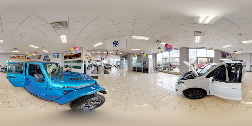 Car Dealer «Gurnee Chrysler Jeep Dodge Ram», reviews and photos, 7255 Grand Ave, Gurnee, IL 60031, USA