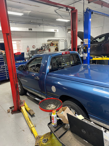 Auto Repair Shop «Oxford Auto & Tire», reviews and photos, 124 Barnsley Rd, Oxford, PA 19363, USA