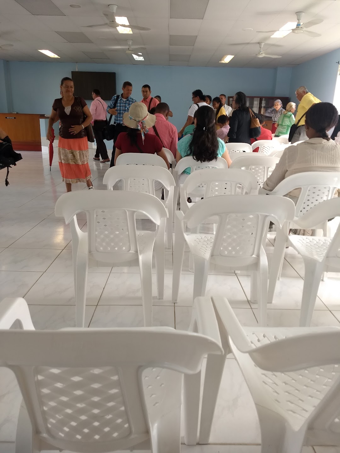 Salon del Reino De LosTestigos De Jehova Casa Huertas