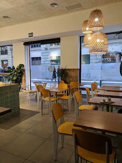 beGreen Salad Company - Carrer de Martínez Cubells, 10, 46002 València, Valencia, Spain