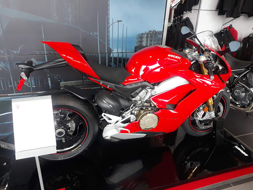 Motorcycle Dealer «Bob Weaver Motorsports & Marine», reviews and photos, 3400 Niagara Falls Blvd, North Tonawanda, NY 14120, USA