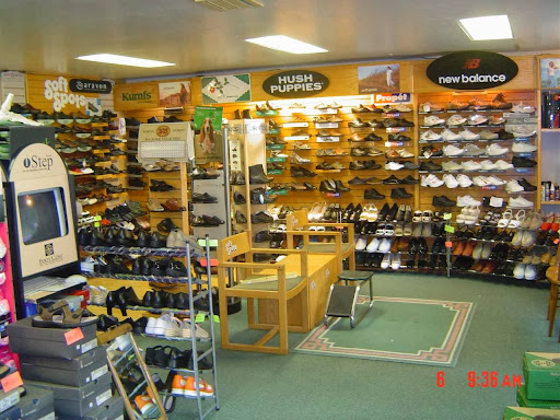 Shoe Store «Shoreline Wide Shoes», reviews and photos, 7621 Lake Ballinger Way, Edmonds, WA 98026, USA