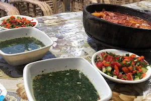 مطبخ قرية تونس ( Tunis village kitchen) image