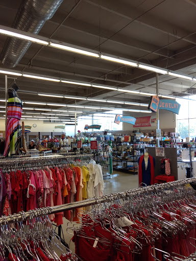 Thrift Store «Thrift Town», reviews and photos, 410 El Camino Ave, Sacramento, CA 95815, USA