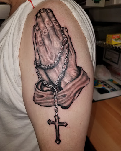 Tattoo Shop «22 Caliber Tattoo Studio», reviews and photos, 3501 Parsons Ave, Columbus, OH 43207, USA