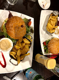 Hamburger du Restaurant halal Alambra Steak House Halal à Stains - n°17