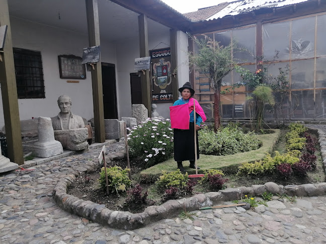 Opinii despre Museo Historico Cajabamba în Quito - Museo