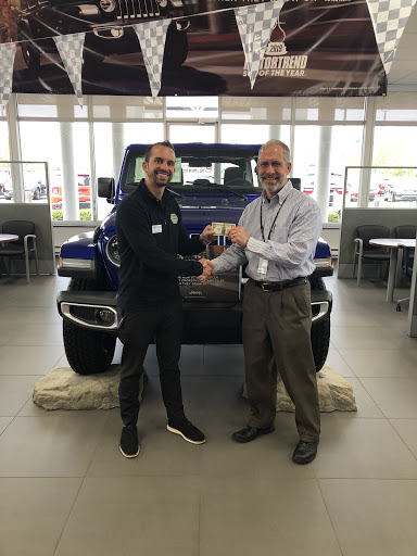 Car Dealer «Palmen Motors Dodge Chrysler Jeep Ram», reviews and photos, 5431 75th St, Kenosha, WI 53142, USA