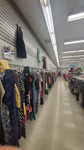 Thrift Store «Goodwill Store & Donation Center», reviews and photos, 121 Rohrerstown Rd, Lancaster, PA 17603, USA