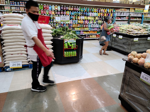 Supermarket «Seafood City Supermarket - Carson», reviews and photos, 131 W Carson St, Carson, CA 90745, USA