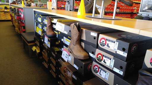 Shoe Store «Shoe Carnival», reviews and photos, 6159 E State St, Rockford, IL 61108, USA