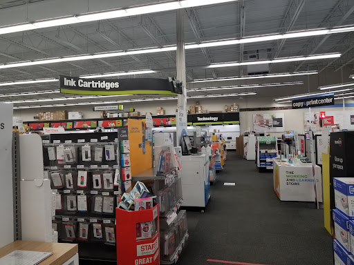 Office Supply Store «Staples», reviews and photos, 7000 Forest Preserve Dr, Norridge, IL 60706, USA