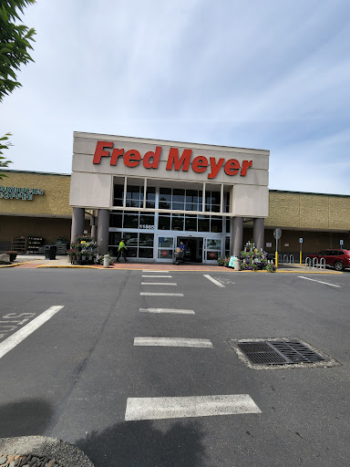 Grocery Store «Fred Meyer», reviews and photos, 11565 SW Pacific Hwy, Tigard, OR 97223, USA