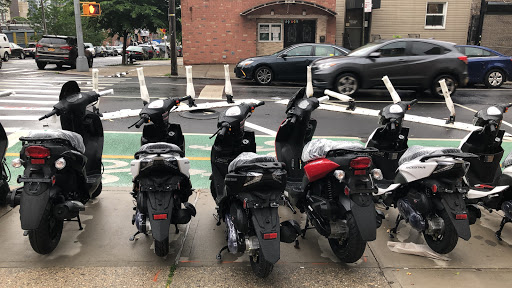 Motor Scooter Dealer «Vespa Queens», reviews and photos, 37-43 Crescent St, Long Island City, NY 11101, USA