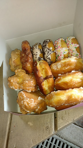 Donut Shop «Rainbow Donuts», reviews and photos, 1271 S Diamond Bar Blvd, Diamond Bar, CA 91765, USA
