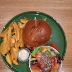 Photo n°5 de l'avis de kamil.w fait le 07/02/2024 à 17:57 sur le  Katzentempel Leipzig Mitte à Leipzig