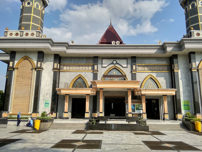 Masjid Agung Baitul Mukminin Jombang