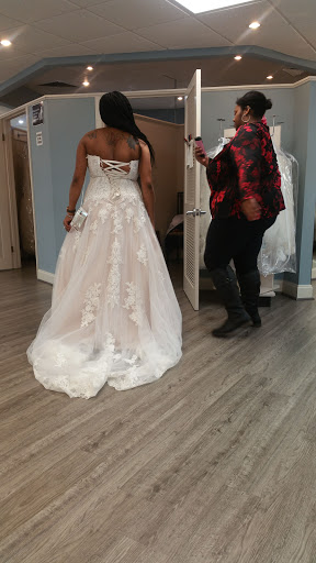 Bridal Shop «Ballew Bridal & Formal Salon», reviews and photos, 547 W Poplar Ave, Collierville, TN 38017, USA