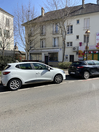 Chapu Conduite à Melun, Seine-et-Marne