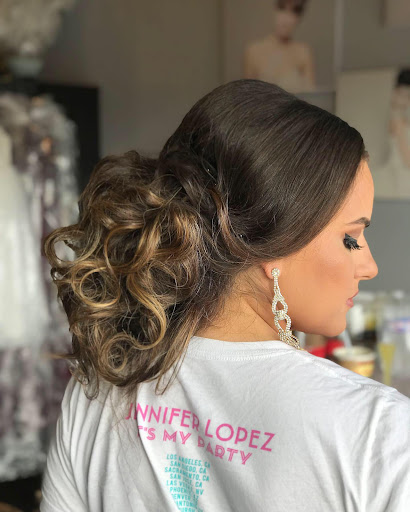 Hair Salon «SALON BLUE», reviews and photos, 668 S Lapeer Rd, Lake Orion, MI 48362, USA