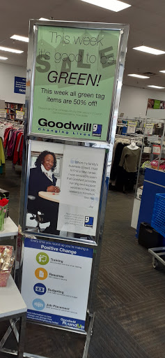 Thrift Store «Goodwill Washington Square Retail Store», reviews and photos, 5234 George Washington Memorial Hwy, Yorktown, VA 23692, USA