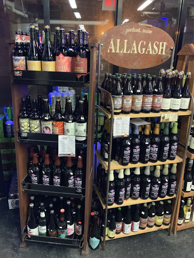Liquor Store «Fort Point Market», reviews and photos, 369 Congress St, Boston, MA 02210, USA