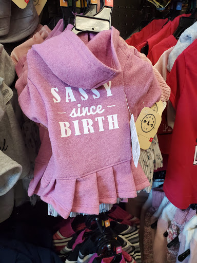 Pet Supply Store «Unleashed by Petco», reviews and photos, 20649 SW Roy Rogers Rd #301, Sherwood, OR 97140, USA