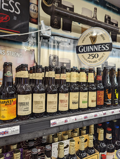 Liquor Store «Beverage Warehouse», reviews and photos, 1 East St, Winooski, VT 05404, USA